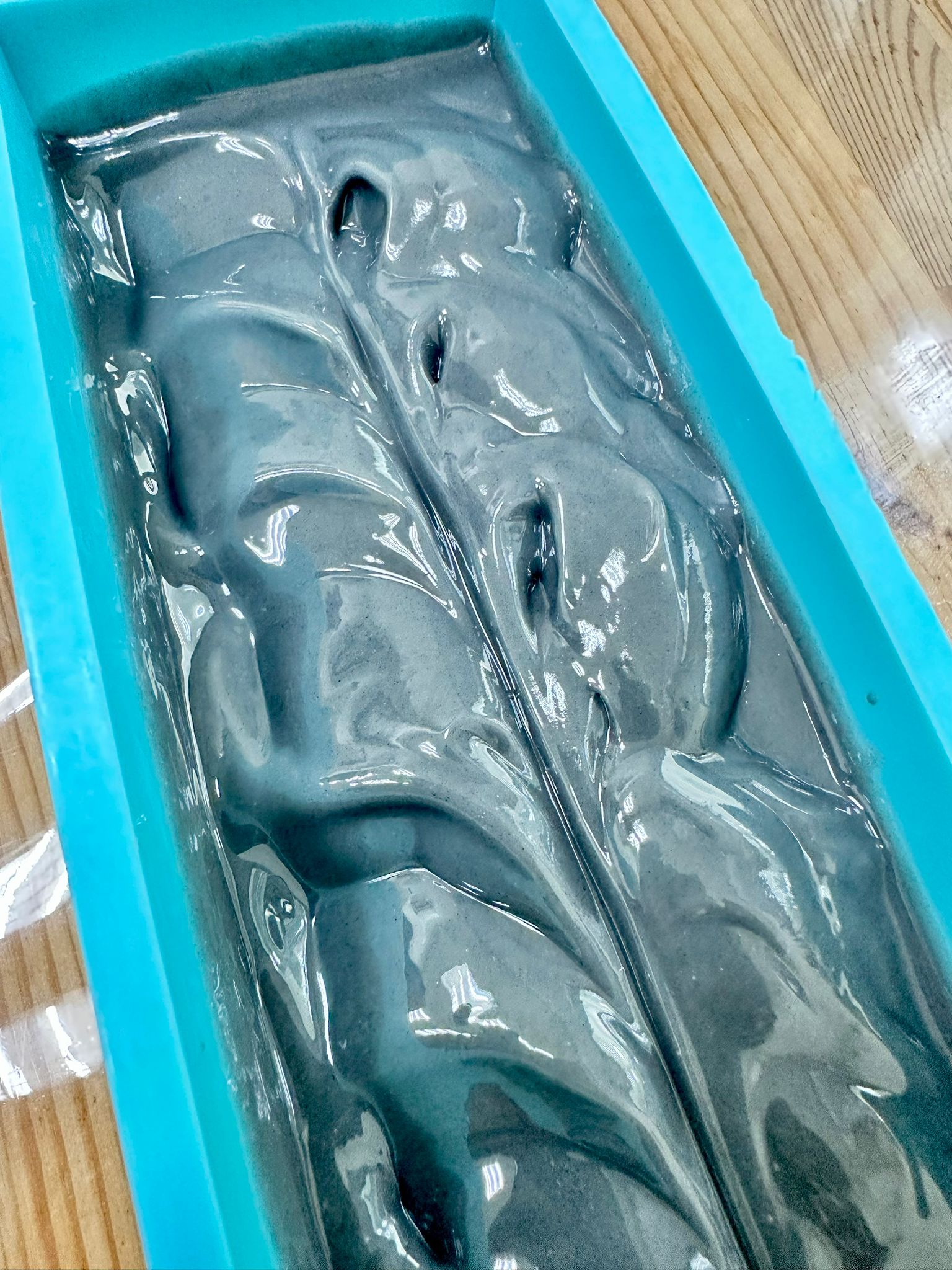 https://soapministry.com/cdn/shop/files/Cold_Process_Soap_Making_in_Mold_at_Soap_Ministry.jpg?v=1769160141&width=1946